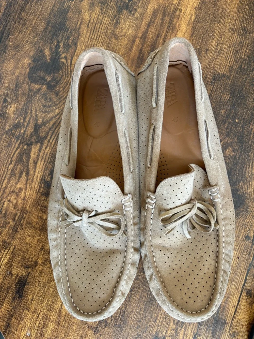 Zara Men’s Perforated Suede Tassel Loafers in Taupe - Picture 6 of 7